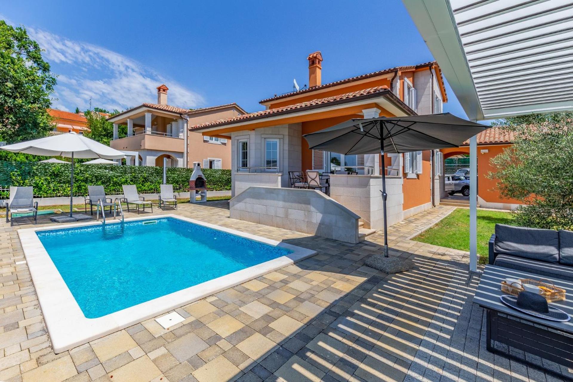 Villas Lotus With Pool And Jacuzzi Пула Экстерьер фото